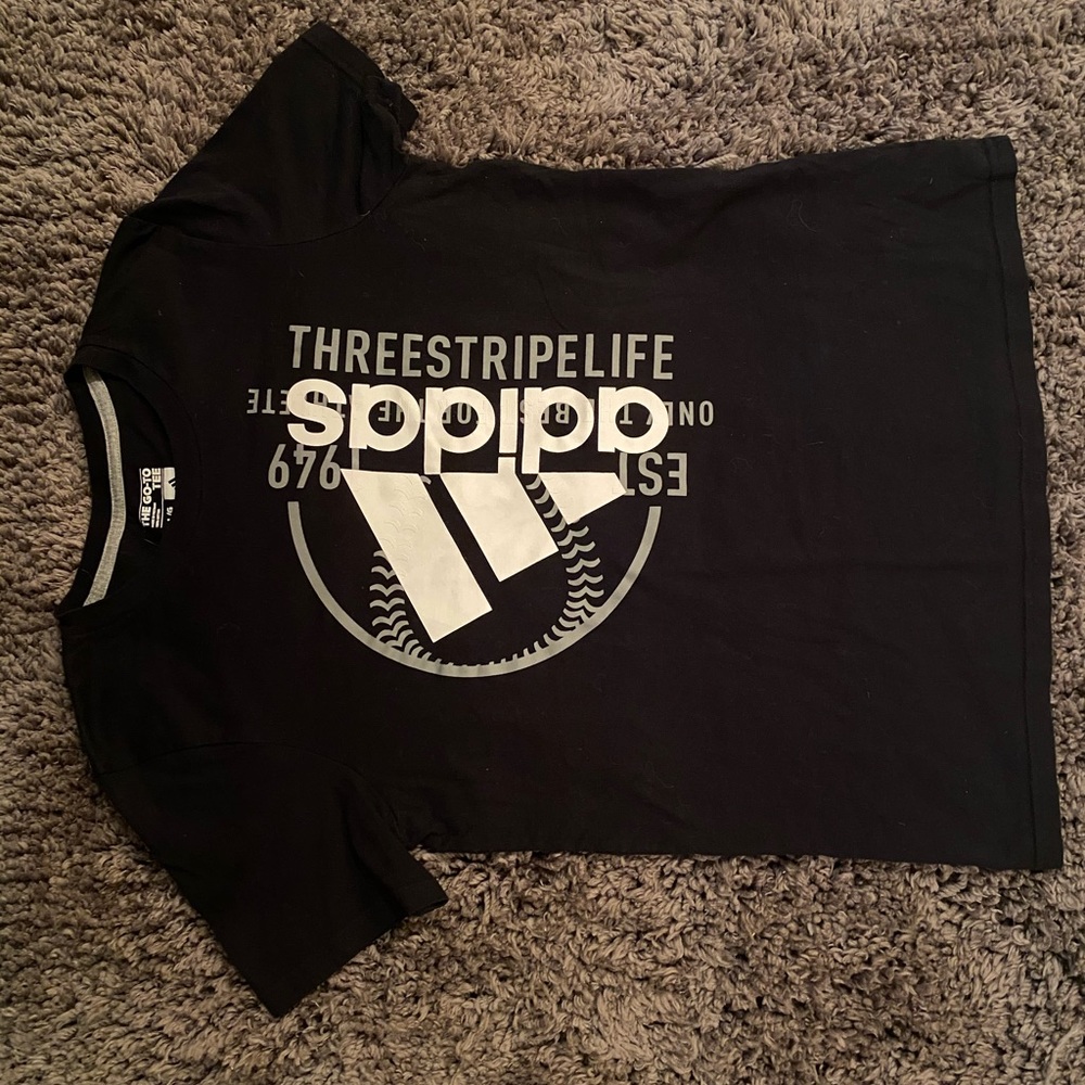 Adidas tshirt